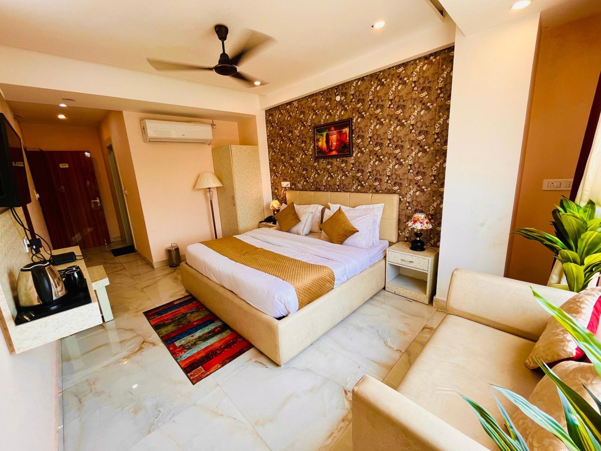 Hotel Golden Temple View By La Casa, Amritsar #Top Rated #Most Awarded #Swimming Pool #Prime Location #Luxury Rooms #Parking #Rooftop Cafe Eksteriør billede