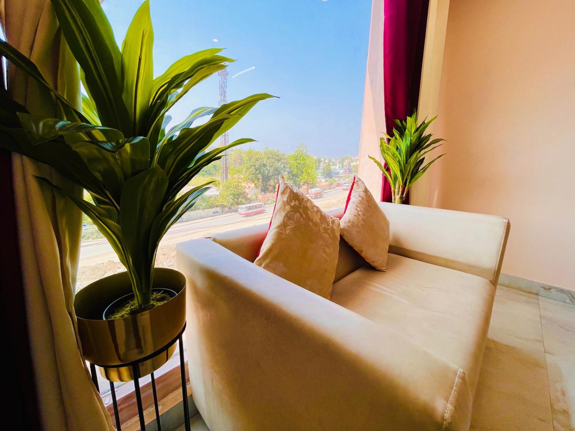 Hotel Golden Temple View By La Casa, Amritsar #Top Rated #Most Awarded #Swimming Pool #Prime Location #Luxury Rooms #Parking #Rooftop Cafe Eksteriør billede
